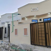 شط العرب شارع الصقر • دار للبيع • ١٢٠م