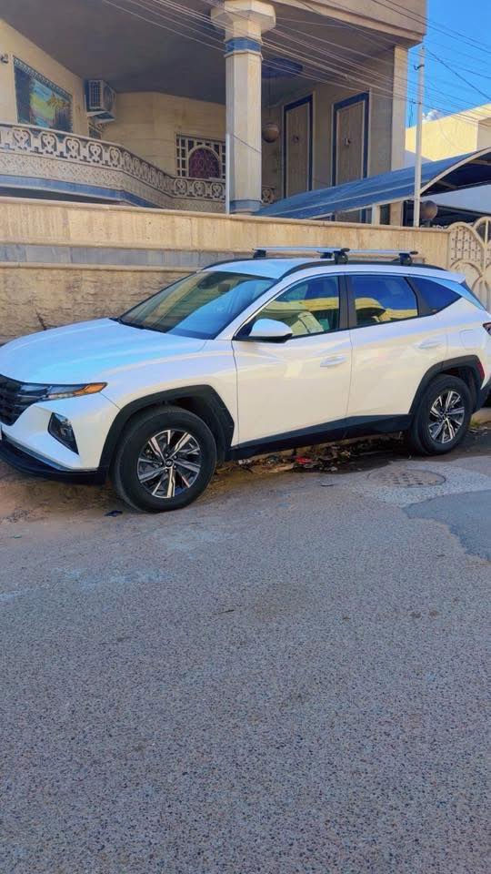 هونداي توسان 2024 هايبرد و بنزين
رقم بغداد ب اسمي
لون ابيض فول عدا الفتحة 
وارد امريكي حادثها سطحي تبديل بنيد نفس اللون والدعامية بلادية نفسها فقط الجاملغ الامامي معدل على البارد وبدون دواخل السيارة فقط بارد بدون صبغ
وموجود بيها سونار

المواصفات:
ماشية 11 الف ميل
/بصمة/تشغيل عن بعد/ترحيب ابواب/رادار امامي/رادار جانبي/تحديد مسار /مانع انحدار/اوتو هولد/هندبريك بصمة/كشن كهرباء/كشنات تدفئة/تبريد قطعتين/مود درايف/جنطة كهرباء/لايت زنون/بلوجكتر زنون/شحن واير ليس/كامرة دوارة/فول تحكم ستيرن/بلوتوث/AUX/منافذ 
USB/كاربلي/ ويل كب
محرك 1600 تيربو

السعر 18.800$
188 ورقة
العنوان : بغداد السيدية
*********** يوجد واتس اب
***********
