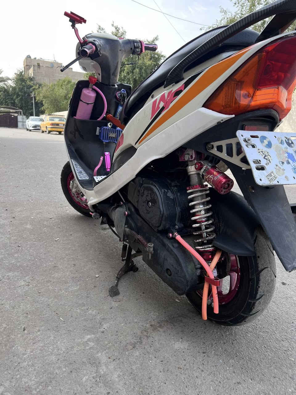 السلام عليكم الدراجه للبيع مكاني البياع
مكينه بلاديه بالملح برغي ممفتوح بيه 🩷

يدات اصليه 🖤
ويل عنكبوت اصلي 🩷
صدر امامي خلفي اصلي 💚
كفرات مال اربعه ختم واحد  اصلي💙
قبق فلاوين اصلي🩷
قطره مال اكسل اصليه🩷
قطره دهن اصليه🩷

والميعرف بالرياضي ليطب خاص اصلن👍🏻

السعر خاص 
***********
