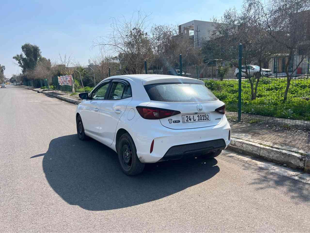 بيها ضمان وكالة 
بدون ضرر
ماشية 16km
رقم دهوك 
مكان السيارة موصل
سعرها 102 وبيها مجال بسيط موصل, نينوى


**إذا كنت صاحب هذا الإعلان وتريد حذفه لأي سبب، رجاءا أرسل رسالة إلى الدعم الفني**