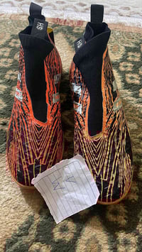 حذاء رياضي • مقاس ٤٢ • توصيل لكل المحافظات