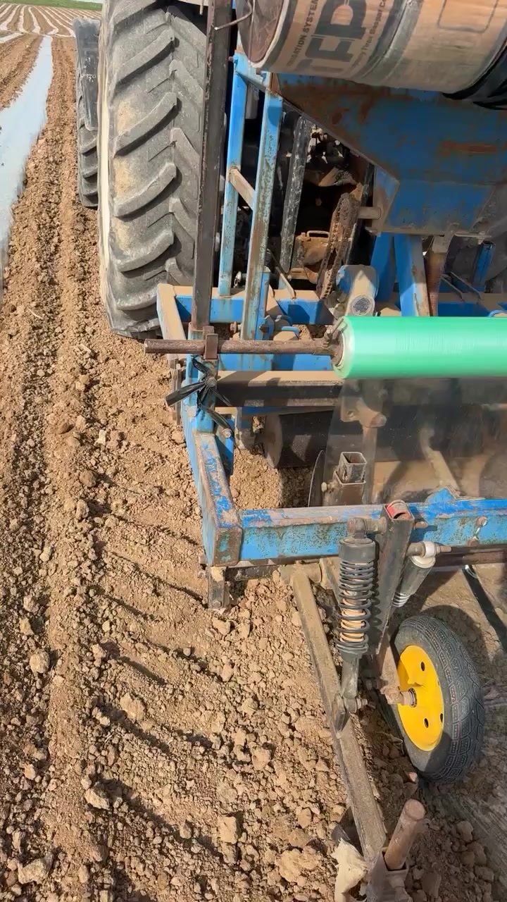 جیهازی لالؤن دانان لؤ فرؤشتن کامل جاهیزە سعری 15 وەرەقە موشتەری تەلەفؤن بکە *********** شوێن هەولێر گوندی دارەبەن
