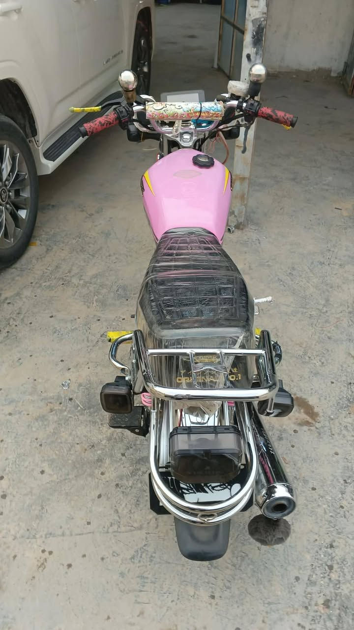 اسلام عليكم ورحمه الله دراجه تايكر سونك موديل 25 ماشيه 5000. او 600 لل بيع مكان بابل ناحيته الشوملي السعر 750  اوبيها مجال بصيط التواصل ع. ***********
