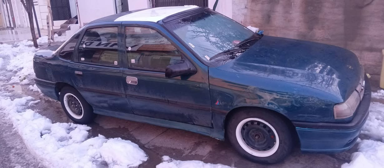 ئەو ڤیکترایە بۆ فڕۆشتن مۆدیل 93 مەکینە 20 Abs لۆک لۆکە موس و بڕاوە بەشەرت جەمپێکی خەفیفی هیە لای چەمەلغی دواوە لای سەکن گێر و مەکینە بەشەرت علوجە ماڵی مەدەنی بەشەرت  18 گەڵا و تۆزێ مەجەل شویێن دەورو بەری ڕانیە ژم *********** تێبینی بێ فەحس و تڕایی نایفڕۆشم
