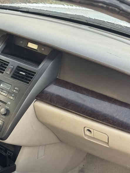 رينو سافران 
٢٠١٠ 
قطعتين صبغ 
***********
