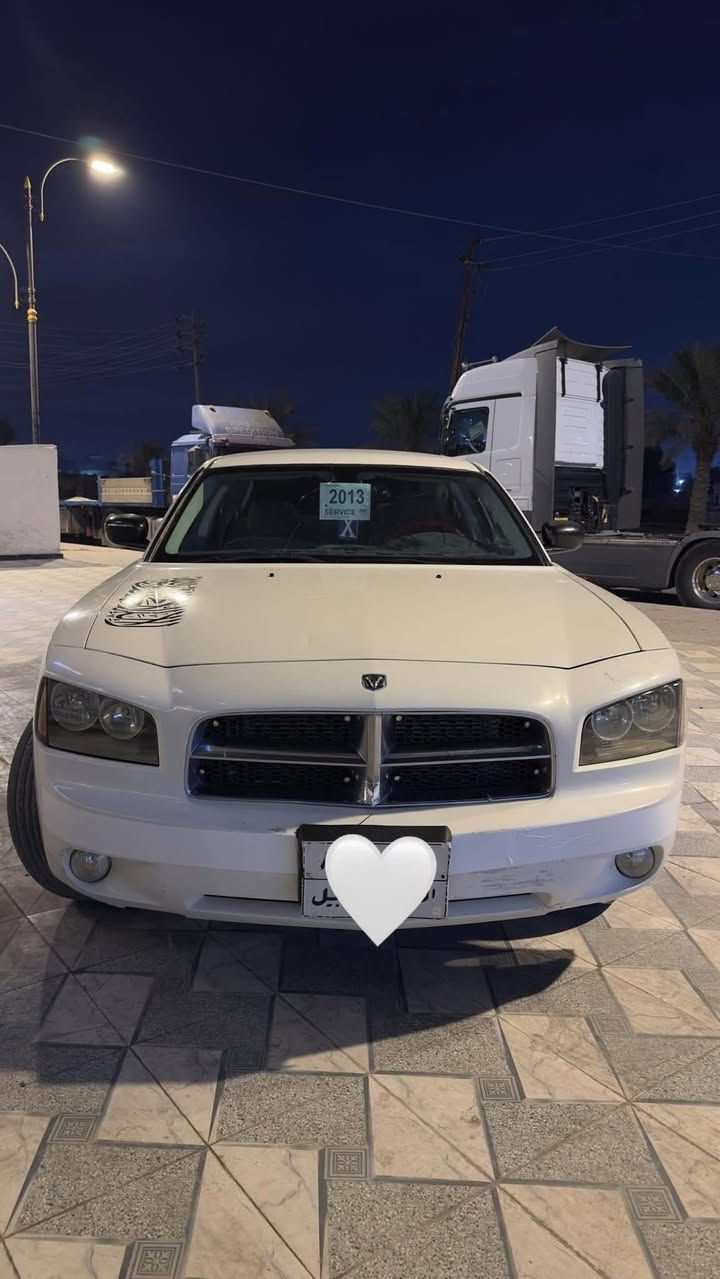 محرك 6 سلندر طك الباكيت رولات وافلاس وادامه وبلكات وفيتبم موبار وفلتر وطوافه توه شادهن

كير8 نمر المرغوب تبريد ثلاجه قطعتين وتدفئه 

حداده امامي وخلفي بعدهن بالضمان كلفني 5 ورقات دبلات دسكات طك الباكيت

شريط ستيرن جديد وهورن اصلي وقفل سرعه كروز كنترول شغال نضام انزلاق شغال ولا كلوب بل عينه 

تخم تاير جديد وباتري 

قفل صندوق جديد دوسات ارضيات اصلية 

فدراليه ويه سكن ثابت ومتغير اصليه بل شبك الامامي مراية وسطيه تسجل حوادث وكامره خلفيه سياره بيه صالنصه صوت خفيف طرب مابيه اي نقص سياره شرط ترايك200 وين متريد مراوس فقط ماجسته جديده سيارتي كلفتني هواي شغل مال جناي كصه قماره ولوحات شمالي اربيل مع سنويه توؤم طبق الاصل مكان بصرة زبير مراوس حسب لقناعه او بيع 45

***********
