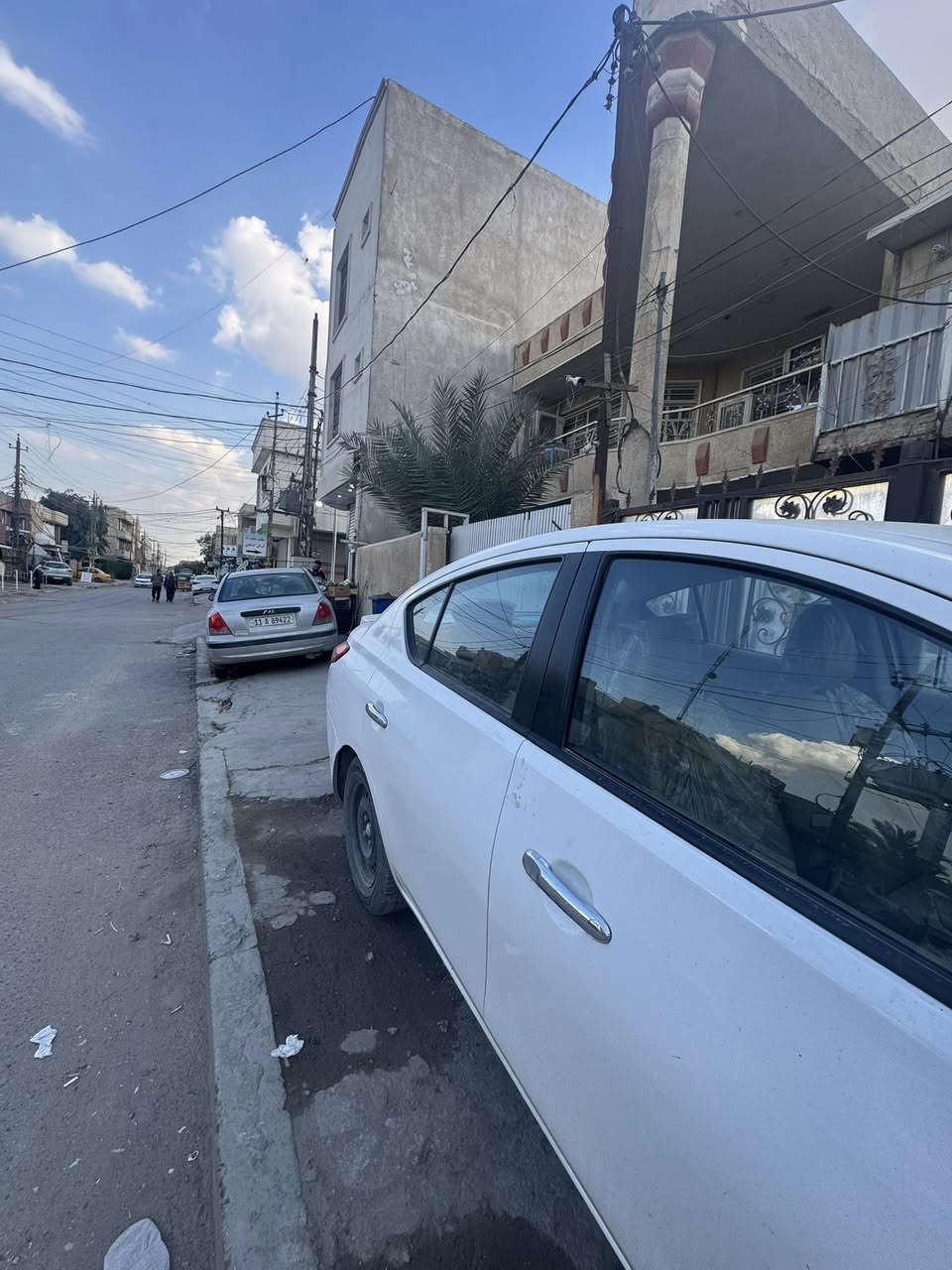 سلام عليكم نيسان سني للبيع
موديل 2025 ماشيه 18 الف سيارة مكفوله من كلشي
عده قطعتين جاملغ ايسر مبدل وباب بارد 
سيارة موجودة بغداد 
سعر خاص
الرقم ***********
