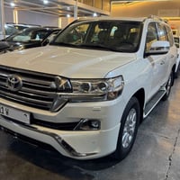 لاندكروز فطيم • ٢٠١٧ • ماشي ٩٦٠٠٠