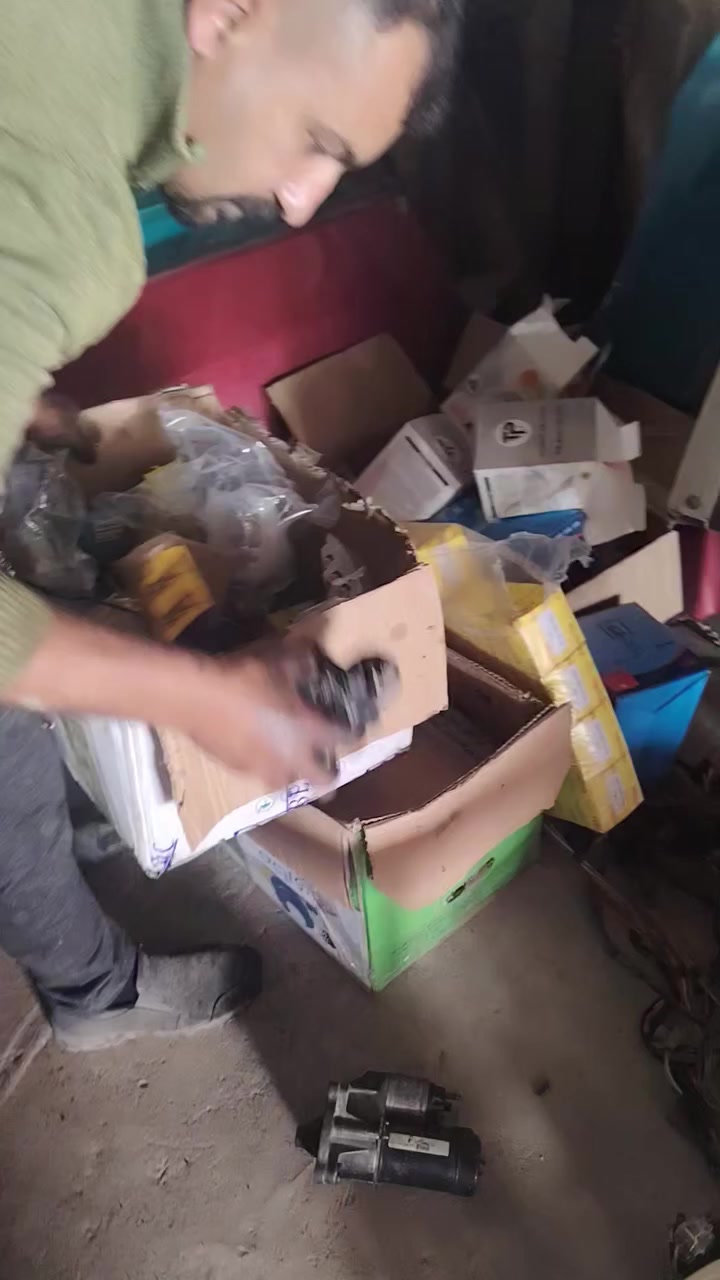 َأدوات بيجو 306
وكماليات سيارات اي شي تحتاج سيارتك احنا بالخدمه 
انسب الأسعار لسنا الوحيدين لكننا الأفضل 
إذا مو جمله مانقبل لا تشتري 
الموقع /تكريت قضاء العلم سمرة في كماليات الآخوين
قرب من فلكه سمرة الجديد
حاتم وخلف وحمودي 
رقم حاتم 
***********
رقم خلف
*********** الاتصال بالرقم
