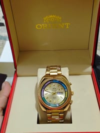 ٨ قطع • باتيك فيليب • بلغاري تيسوت