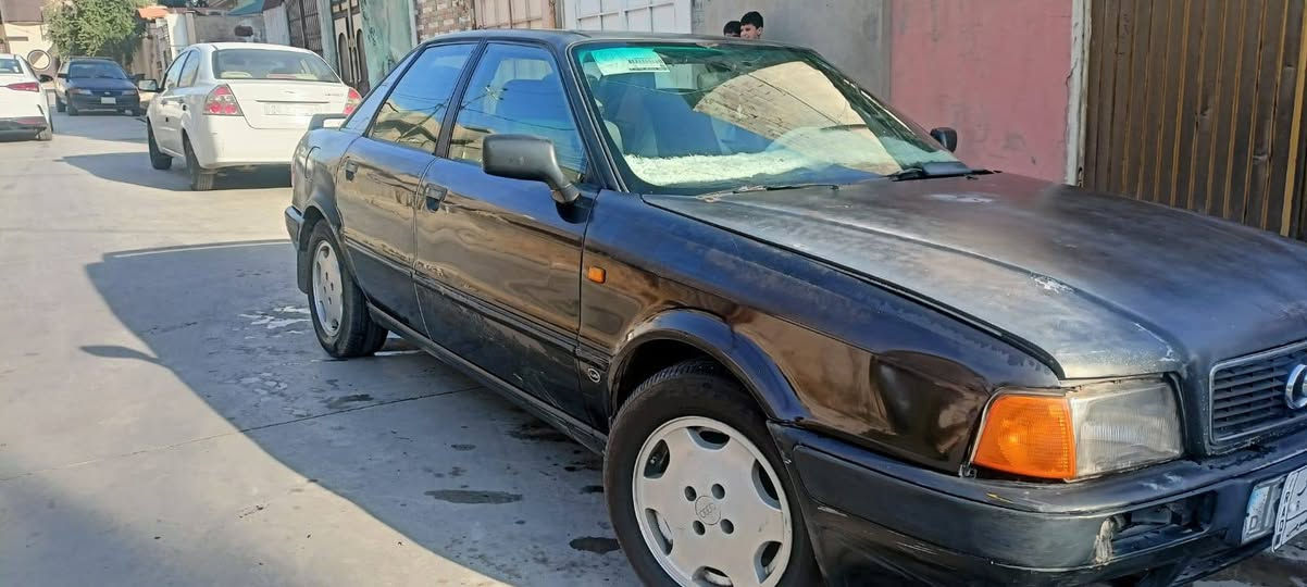 اودي موديل 1993 نفخ
مكلف بلنشر 
سنوية ما ساقطة @
كوبون الكتروني
تبريد تدفاء شغال بس ينراد وايرمنية 
محرك 08 كابريتر 
بيها ملاحظات شوية
موصل جانب الايسر 
السعر 36
رقم التواصل ***********0واتس اب موجود

