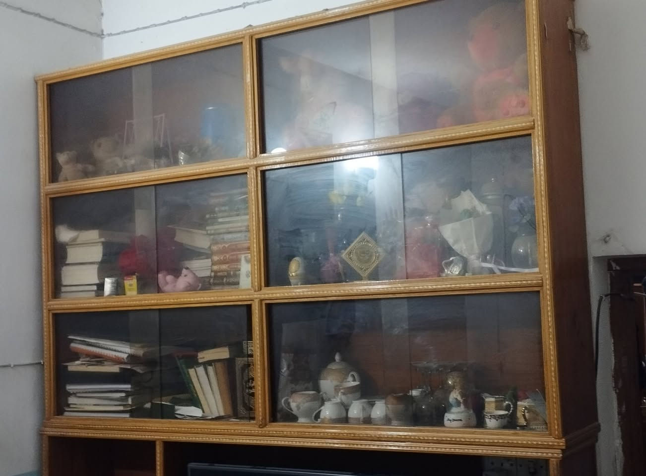 معرض (بوفيه) خشب صاج طابقين بحالة جيدة العرض ١٣٨ سم، ارتفاع الطابق الاول ١٥٠سم، ارتفاع الطابق الثاني ١٢٠ سم، يمكن استخدام الطابق الثاني مكتبة،
معرض (بوفيه) خشب صاج طابقين بحالة جيدة العرض ١٣٨ سم، ارتفاع الطابق الاول ١٥٠سم، ارتفاع الطابق الثاني ١٢٠ سم، يمكن استخدام الطابق الثاني مكتبة،
السعر ٤٠٠ الف وبيها مجال


**إذا كنت صاحب هذا الإعلان وتريد حذفه لأي سبب، رجاءا أرسل رسالة إلى الدعم الفني**