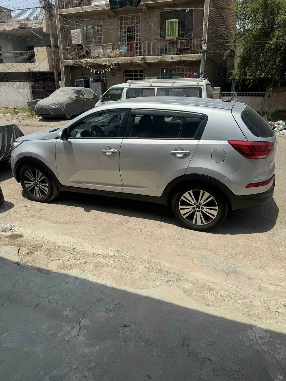 سبورتج 2016 وارد امريكي 
بيها بنيد مبدل وبالعراق ضربة خفيفة بالصندوق راجعه بارد
سيارة كاملة 
محرك 2400
تبريد خير من الله 
ماشية 115
للبيع او مراوس بسبورتج موديل احدث خليجي 
السعر 128 
صور السونار مرفقة

للاستفسار الاتصال على الرقم ***********
