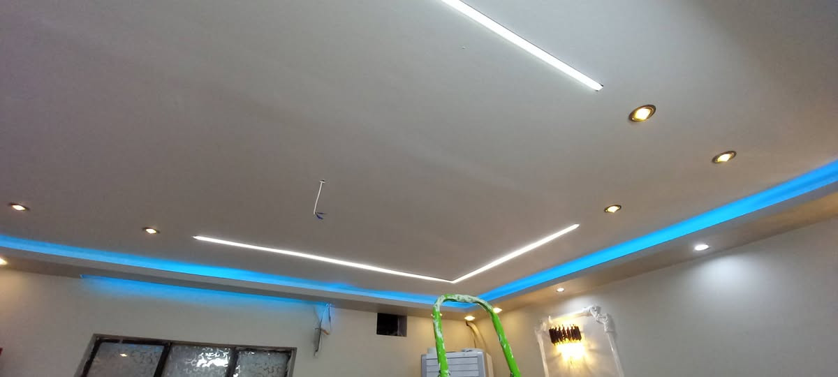 متفرغ حالين 
موجود كادر كهرباء و موجود كادر جمس بورد 
هاذا شغلي كهرباء 

موجود واتساب
《***********》
