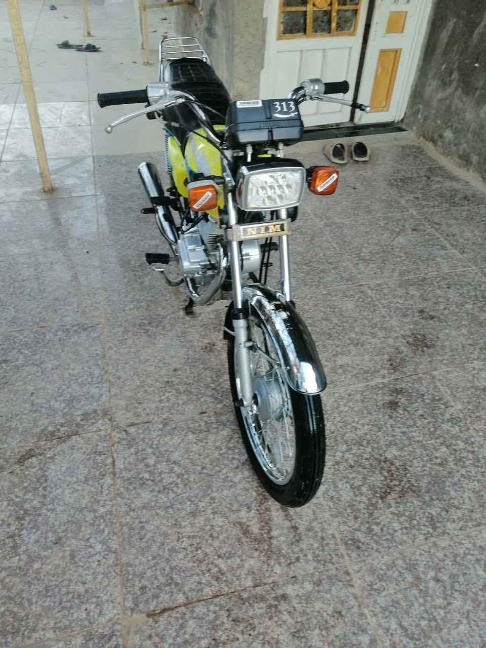 السلام عليكم للبيع نامه. امتياز مطابق شلامجه مديل 23 الدراجه اوراق اصوليه   نضيفه اكثر من الصور مكفوله برغي ما مفتوح بل محرك كهربائيات شغاله كلها السعر 600 وبيه مجال بصيط حك الجيه المكان طويريج ناحيت الخيرات ***********
