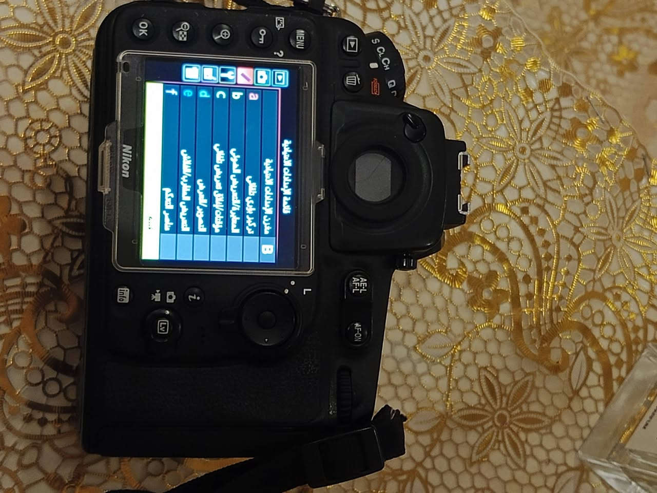 بدي نيكون للبيع 810 نضافه فول 
شترها 7 k 
 كامل ملحقاته المكان نجف


**إذا كنت صاحب هذا الإعلان وتريد حذفه لأي سبب، رجاءا أرسل رسالة إلى الدعم الفني**