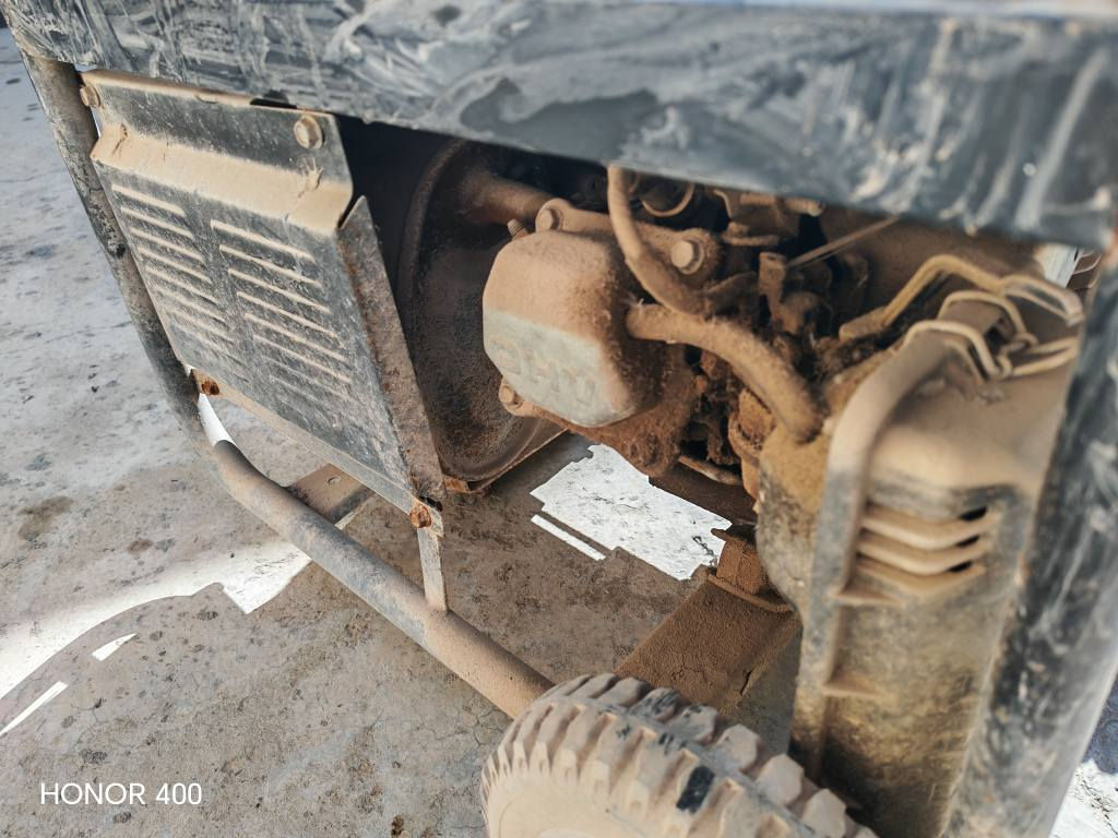 مولدة لبيع 
يحتاج تنظيف +بنزين + دهن 
85 الف شراي خاص ما اتواجد بفيس كركوك, العراق


**إذا كنت صاحب هذا الإعلان وتريد حذفه لأي سبب، رجاءا أرسل رسالة إلى الدعم الفني**