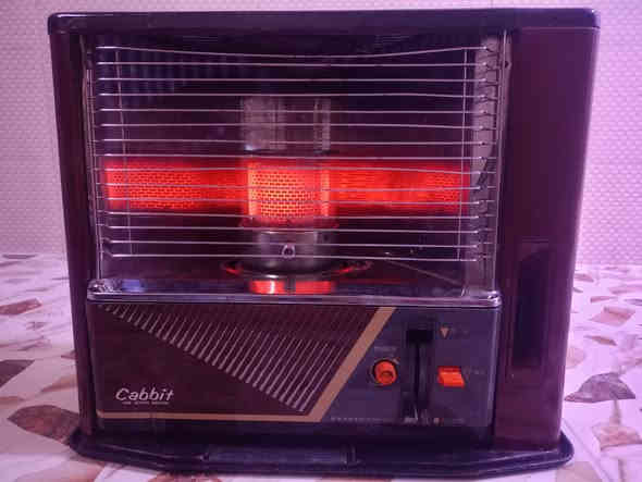 صوبة ياباني للبيع شرط الشغل كل عيب مابيها نظيفة لا غاز ولا هيس مال بيت كل نقص مابيها السعر70 وبيها مجال بسيط الاستفسار ***********
