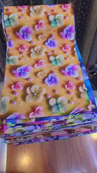 ميباخى حجر كرستالى ملون 07738030331