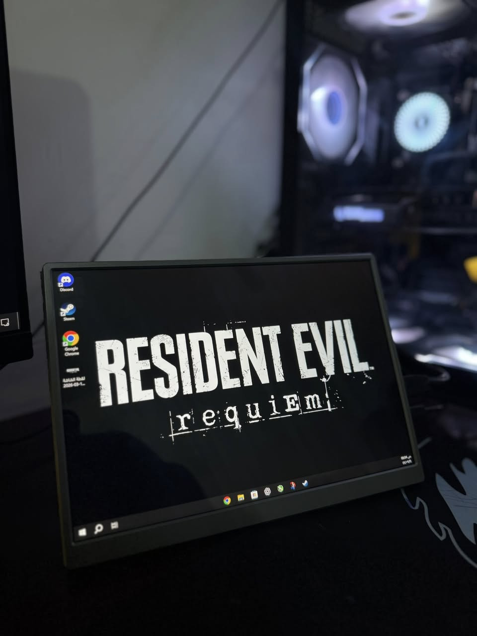 Portable Monitor
شاشة مونيتر محمولة تشتغل على PC/PS3.4.5/XBOX وموبايل ولابتوب براند قوي سلم حجم 10.5 الوانها رهيبة ومشبعة ومتأذي العين هرتزية 60 دقة 1920x1080 تدعم HDR وبيها سماعات داخلية
منافذ 4 
1 Hdmi
2 تايب سي نقل صوره وبيانات ومعلومات وطاقة
3 طاقة وبيانات
4 منفذ سماعات
ازرار تحكم 
كارتونة وملحقات كاملة توصيل موجود
جديده غير مستخدمة سعرها 125 الف


**إذا كنت صاحب هذا الإعلان وتريد حذفه لأي سبب، رجاءا أرسل رسالة إلى الدعم الفني**