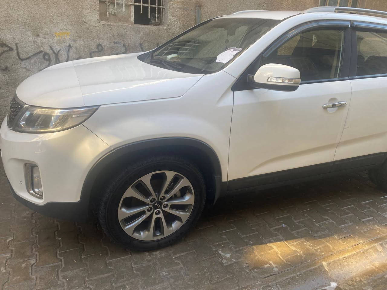 سلام وعليكم
سورنتو 2015 خليجي بصمه كير محرك مكفول كفاله عامه صدر جديد تخم تاير جديد رقم بغداد تحويل ثاني. يوم 
ماشيه 131 الف 

***********
