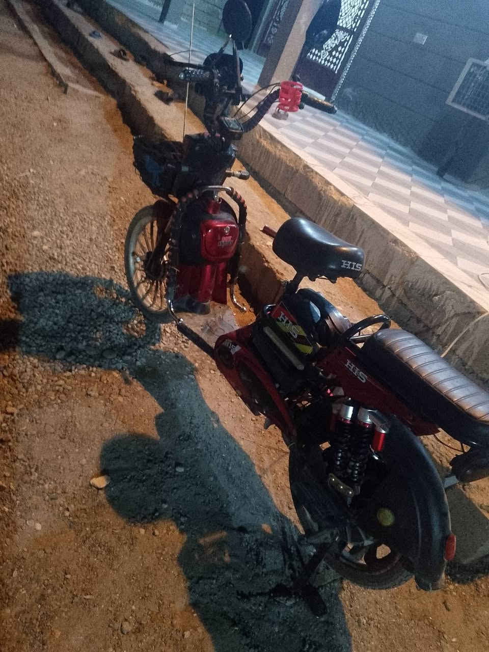 السلام عليكم ماطور شحن للبيع السعر 300 المكان العلم وهذا رقمي ***********
