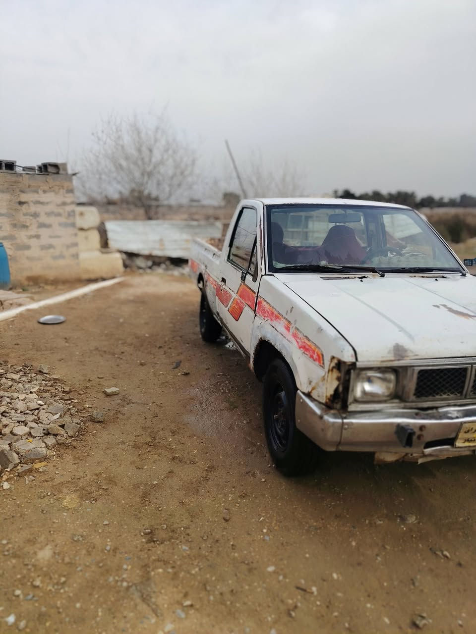 بكم نيسان موديل 89 مكينه مقفوله رقم انبار تحويل ثاني يوم سياره باسمي***********
