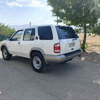 نيسان پاسفانده ر مؤديلى 2001ك گيروو مه كينه و ئه كسلوو ده بل ئه كسلى ب...