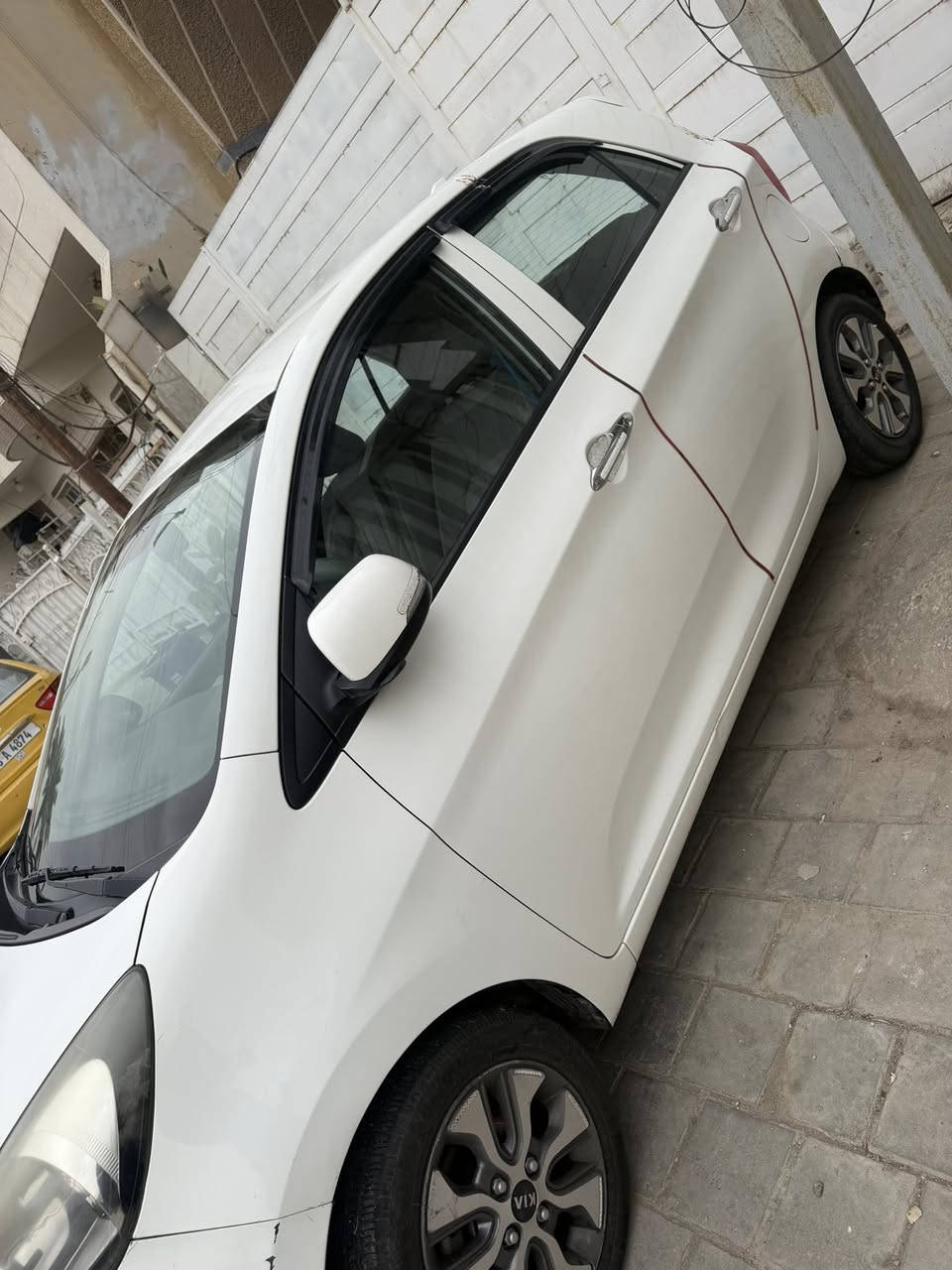 السلام عليكم كيا بيكانتوو ٢٠١٧ محرك ١٦٠٠ اربعه سلندر كامله مكمله تبريد كهربائيات كلهه شغاله سياره خير من الله السعر ١٥ مليون اوبيهه مجال العنوان الشعب حي سومر ***********
