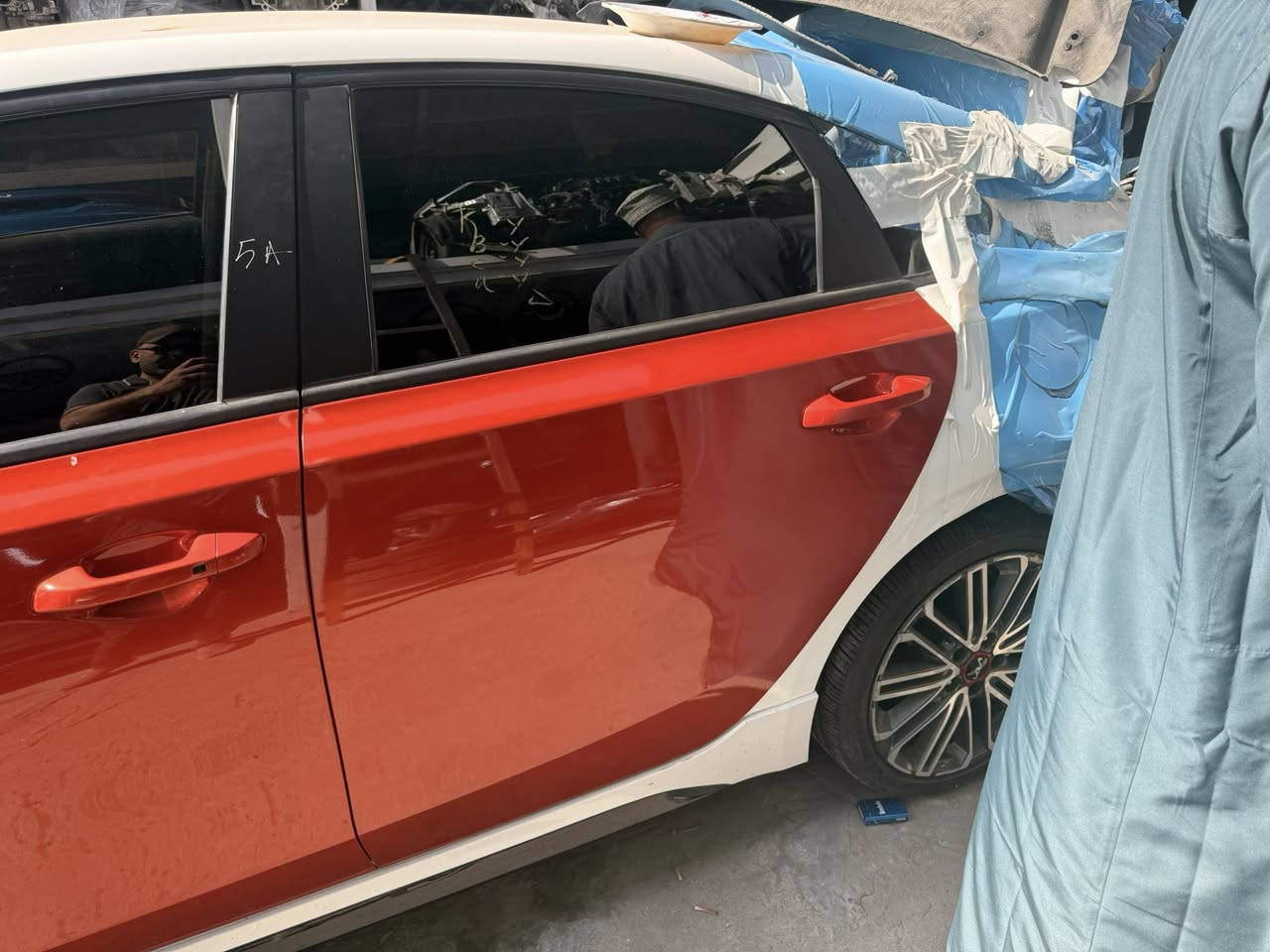 السلام عليكم
يتوفر أبواب فورتي ابيض صدفي موديل 2022-2024

العنوان // الحله الحي الصناعي 

***********

***********

مجمع فلوريدا
