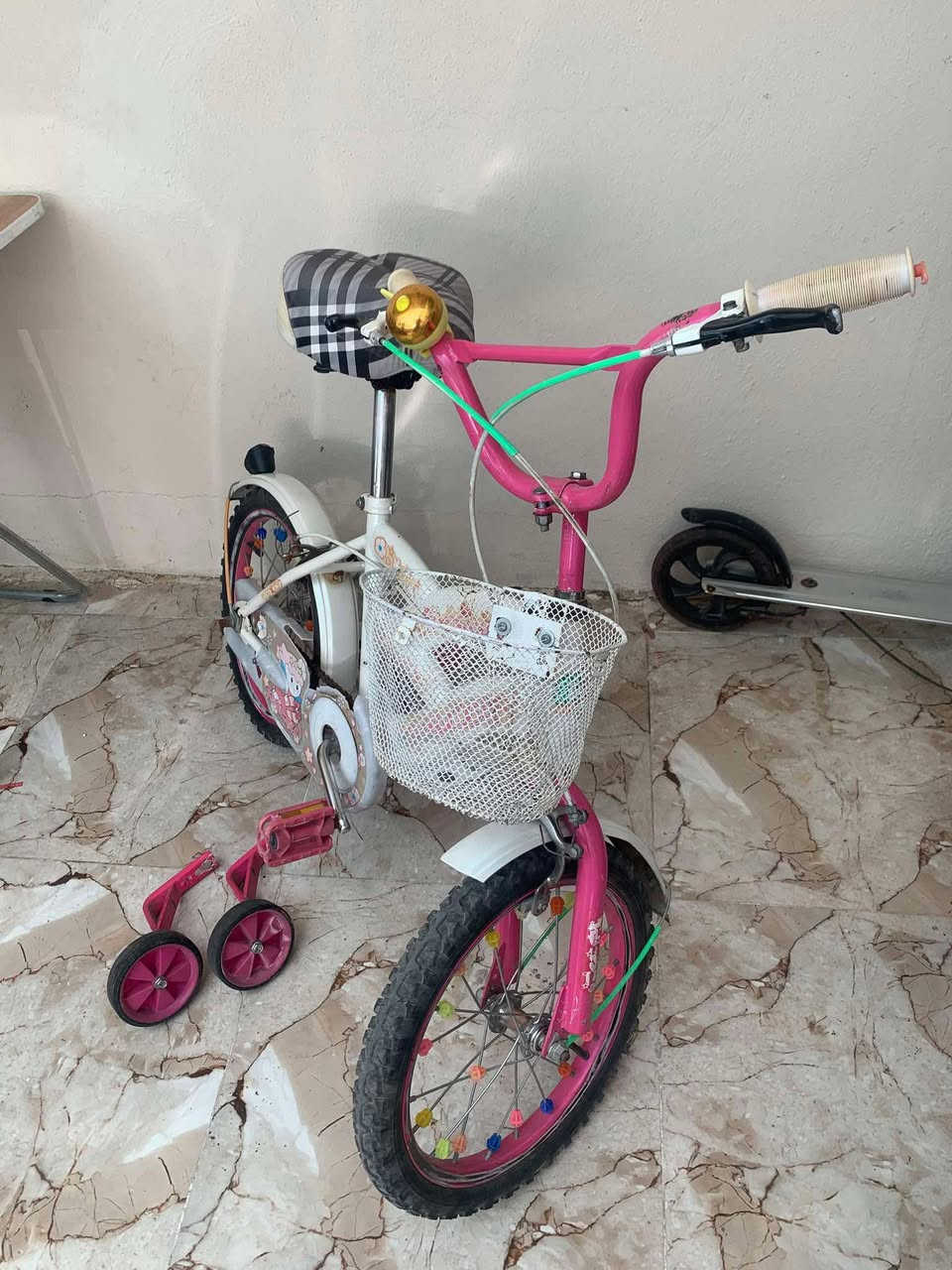 اي نقص او عيب ما بي حجم 16 نظيف جدا تايرات جديدة والصور گدام العين اريده ب45 بي مجال بسيط


**إذا كنت صاحب هذا الإعلان وتريد حذفه لأي سبب، رجاءا أرسل رسالة إلى الدعم الفني**