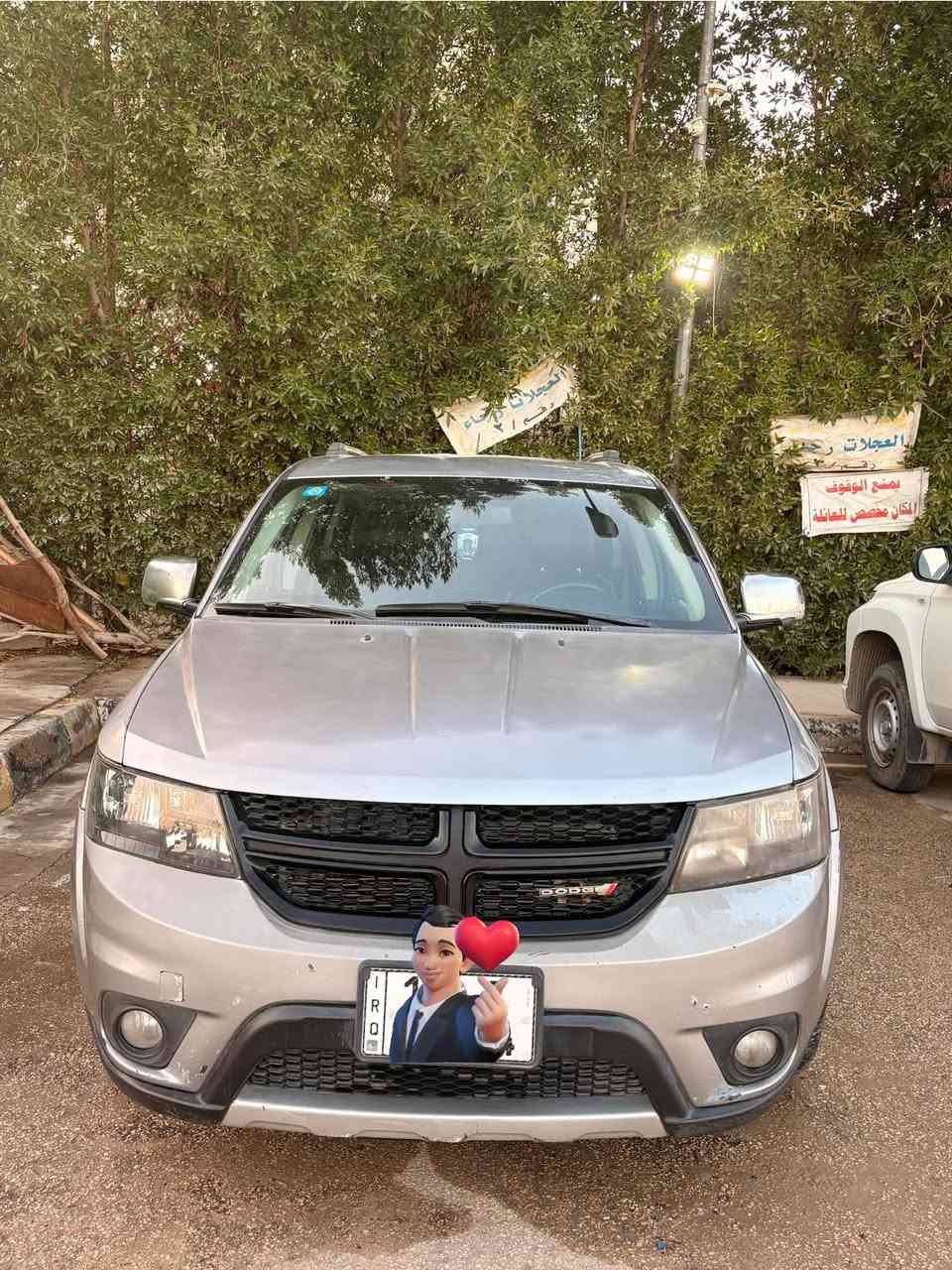 دودج جورني كروس رود 2018
فول عدا الفتحه مواصفات معرفه 

ماشيه 177236 

بيه خمس قطع بنيد و جاملغين وباب السايق و الخلفي كلها قطع اصليه شادله حداثه خفيف من امريكا بس دعاميه بالعراق حادث بابيبن خفيف تبديل باب و باب تعديل 

السعر 143 ورقه وبيه مجال بسيط مكان السياره بابل الحله 

للتواصل *********** اتصال واتساب
