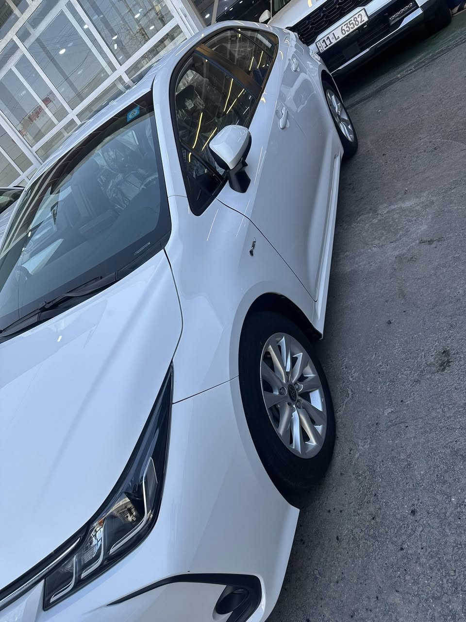 كورلا الشكل الخليجي
ماشيه ٩ 
كفاله عامه فول فتحه داخل جلد
149
***********
