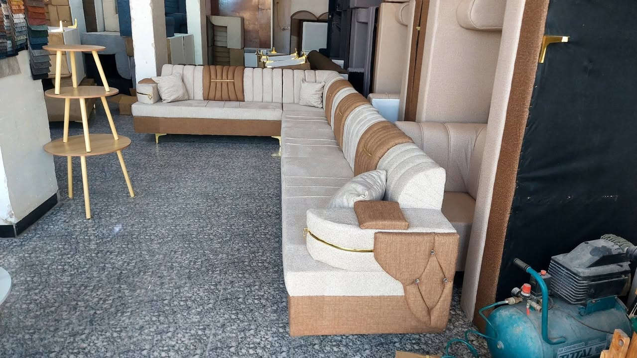 ♦️♦️زبائننا الكرام وصلتنا حاوية تخم ديوان ١١مقعد و١٠ مقاعد خشب جام روسي بلوك اسود بلاييود اسفنج مميز اول اقمشة تركية درجة أولى  بالوان وموديلات مختلفة عنواننا  كربلاء حي العامل شارع المستوصف مقابل مركز فحص الوافدين💥💥💥 للإستفسار 👈*********** أتصال واتساب 👍لايك ومتابعة للصفحة ليصلكم كل ماهو جديد  ♦️♦️♦️لسنا الوحيدون لكننا الأفضل
