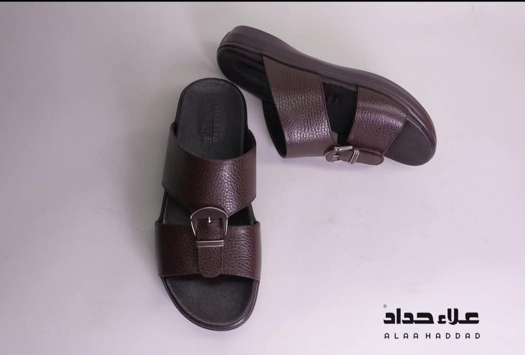 #علاء_حداد_فخر_الصناعه_العراقية🇮🇶🇮🇶 

🌟علاء حداد ابداع متواصل في عالم الاحذية الرجالية

👞👞شحاطه جلد طبيعي من الداخل والخارج وقاعده
 فلورتان خفيف وطبي 👍🏻 

صنع في العراق🇮🇶🇮🇶🇮🇶

💰💸السعررر 50 الف  ثابت 

متوفر بلقياسات التاليه.....
40.41.42.43.44.45  

للاستفسار مراسلة الصفحه ✔️

توجد خدمة توصيل بغداد وجميع المحافظات
#الرجل_الانيق
#جلد_طبيعي
#السماوة


**إذا كنت صاحب هذا الإعلان وتريد حذفه لأي سبب، رجاءا أرسل رسالة إلى الدعم الفني**