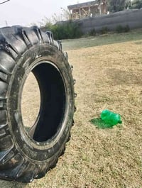 تاير 18/30 للبيع مكفول  من الضربه  الاستفسار الا تصال 07711723760