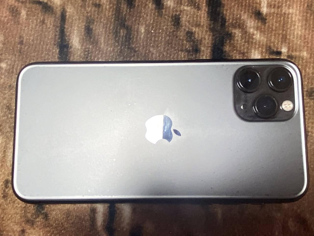 سلام عليكم
رمضان كريم 
أيفون 11 برو للبيع 
ذاكره 512 
بطاريه 77
فيس أيدي شغال 
امبدل شاشه اصليه ٣ خيارات
السعر 225  
العنوان رابرين 
الرقم ***********
