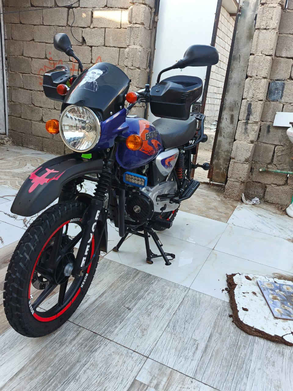 السلام عليكم بوكسر فحل للبيع الدراجه زيرو نضافه كدامكم وبلواقع احله استخدام بيت ما مشتغله دلفري شلع ما متعوبه موديل 2023 رقم وسنويه رقم بغداد مكاني أبو الخصيب 
رقم الهاتف *********** متواجد واتساب وبيه مجال للشرايه الطيبين ❤
