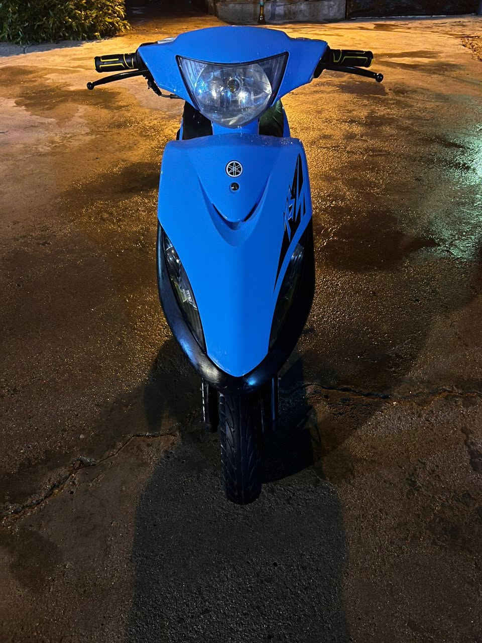 سلام عليكم دراجه ماكس عدله ياباني كلشي شغال اي نقص ما بيهه سلف اشاير هورن هندر دراجه نضيفه جدآ صالنصه FM رياضي دبل خلفي رياضي بوشه 55 سعر 650 تواصل ***********
