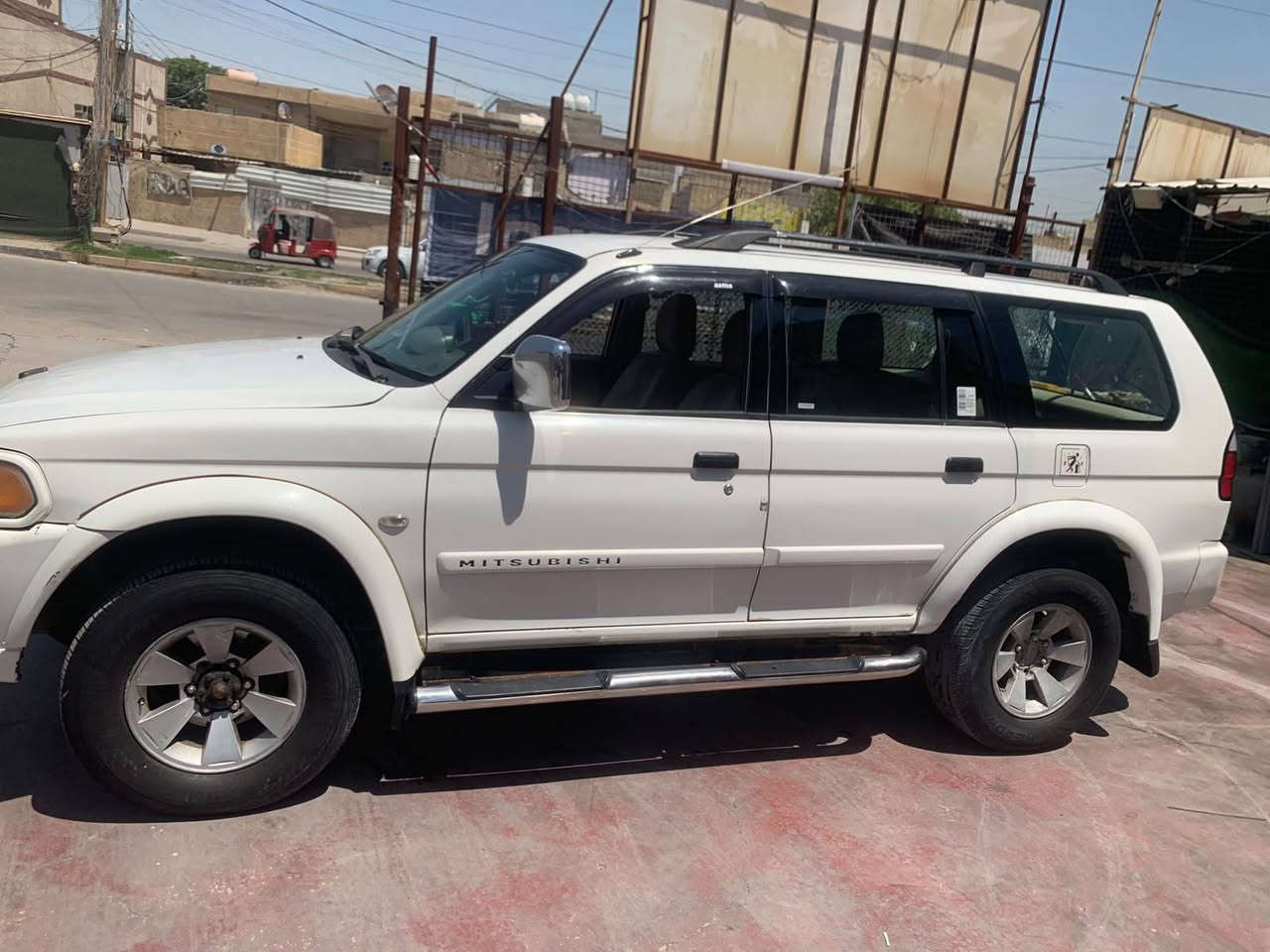 السلام عليكم سياره ميتسوبيشي للبيع موديل 2008 بغداد مشروع وطني سنويه تنتهي ب 27 ماكينه 3000 سياره كفاله عامه جير مكينه كهربائيات تبريد كله شغال رقم الهاتف *********** مكان السياره بغداد شعب حي اور قرب جامع الخلفاء المكلف بالنشر ما اجاوب على التعليقات هذا رقم صاحب السياره
