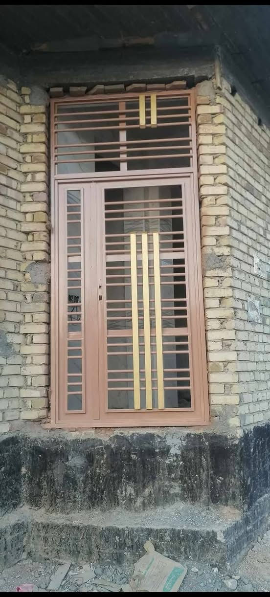 يا الله صباغ بوب وشبابيك تنضيف شغل درجه اولى سعار مناسبه تصل وتدلل صبغ جدران ***********
