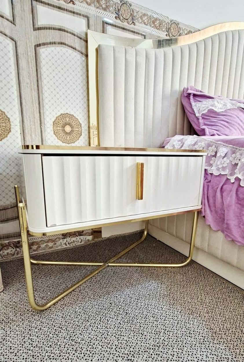 غرفه نوم للبيع خشب مودرن ثقيل الاستفسار ع رقم ***********
