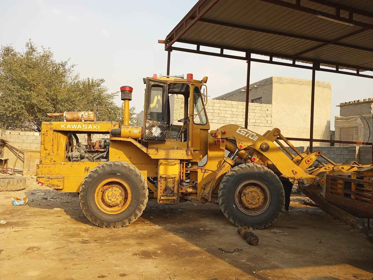 شفل كاوسكي 70B موديل 86 رقم بصره انكليزي بسمي بريك اربعه صينيه صدر كيله كله جديد تخم تاير 70صبغ بلادي شركه ***********
