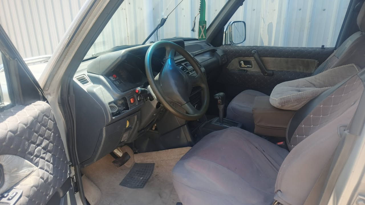 سلام عليكم باجيرو 93
رقم اربيل انكليزي تحويل او وكاله

محرك في في تي ابو البطل المرغوب

كير محرك صدر تخم تاير

تبريد شغال سياره نضيفه جدا

7 راكب كهربائيات كلها شغاله داخل وخارج 

مكان بغداد السعر 55 مال بيع رقم الهاتف 

***********

***********@
