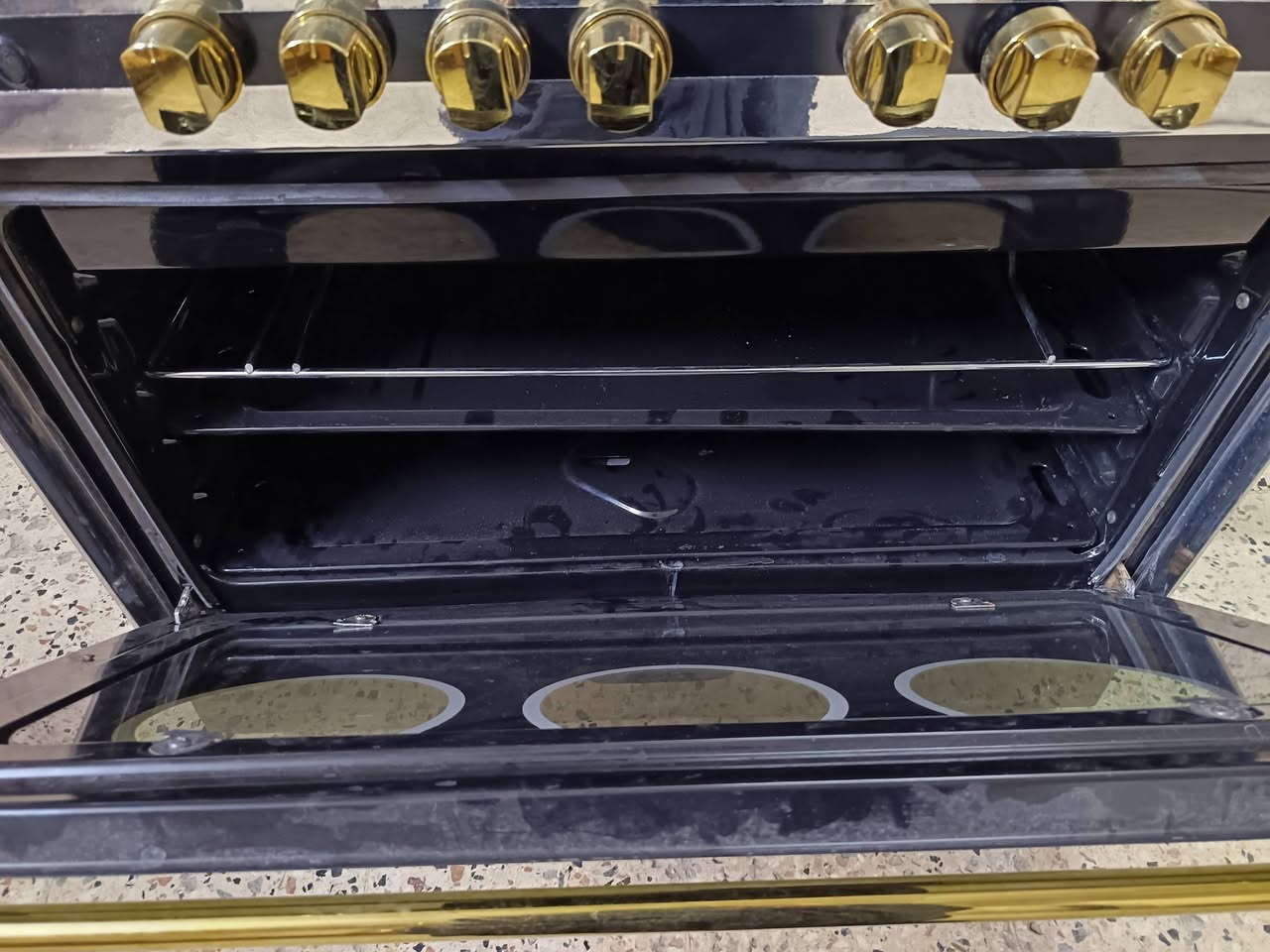 طباخ رويال نظيف جدا للبيع ب200الف


**إذا كنت صاحب هذا الإعلان وتريد حذفه لأي سبب، رجاءا أرسل رسالة إلى الدعم الفني**