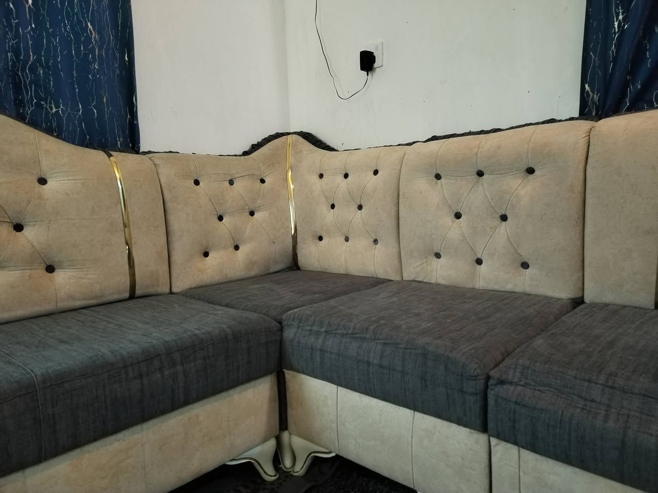 تخم تسكام ٧ نفرات ب٢٠٠ الف للاستفسار ***********
