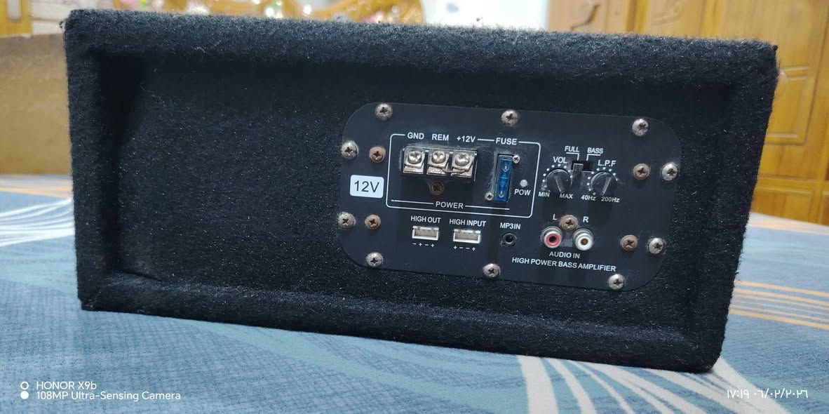 السلام عليكم شباب مضخم 10 انج للبيع جديد مستخدم بس يومين قيم ب اليرضي الله الحيانيه شارع 60 ***********
