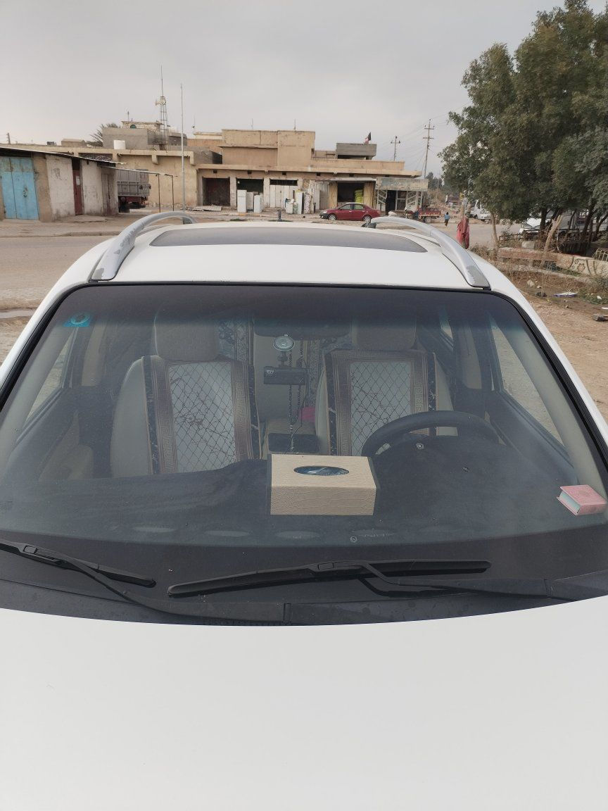 السلام عليكم سنتافي موديل ١١ كامل مواصفات بصمه وفتحه ومري شفط وشاشه تخم تاير سياره معمره درجه اولى ما بيها اي نقص ضرر بيها جاملغ خلفي صفحة اليمنه هزه جديده سنويه باسمي مكان سياره نعمانيه لسعر ١٤٠    تصال على لرقم ***********
