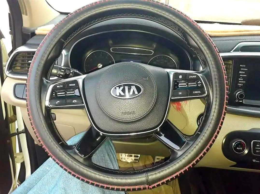 سورنتو ١٨ خليجي 
٧ سلندر ٧ راكب غير مكفولة حسب السونار المرفق
تبريد ثلاث قطع. نظام ملاحة gps . مري شفط
شعار سورنتو بدواسه. بصمة تشغيل وابواب بصمة .ونظام ترحيب. اربع أنظمة قيادة . تحديد سرعة تحكم بلستيرن.جنطة كهربائية. بردات بلادي. رقم قادسية
الإتصال ***********
السعر ١٨٠$
او مراوس بسيارة صالون حسب الاتفاق.. السماوا, المثنى
