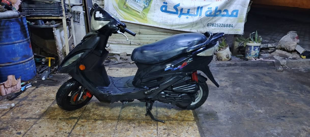 كامكو للبيع مناقصه برغي🔩 مكينته مكفوله ودراجه تخبل سعره 350 مكاني ديوانية قضاء الشامية ***********
